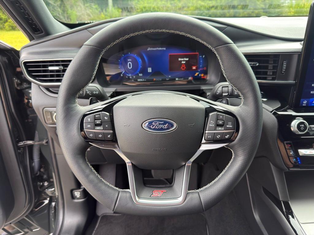 used 2024 Ford Explorer car, priced at $49,843