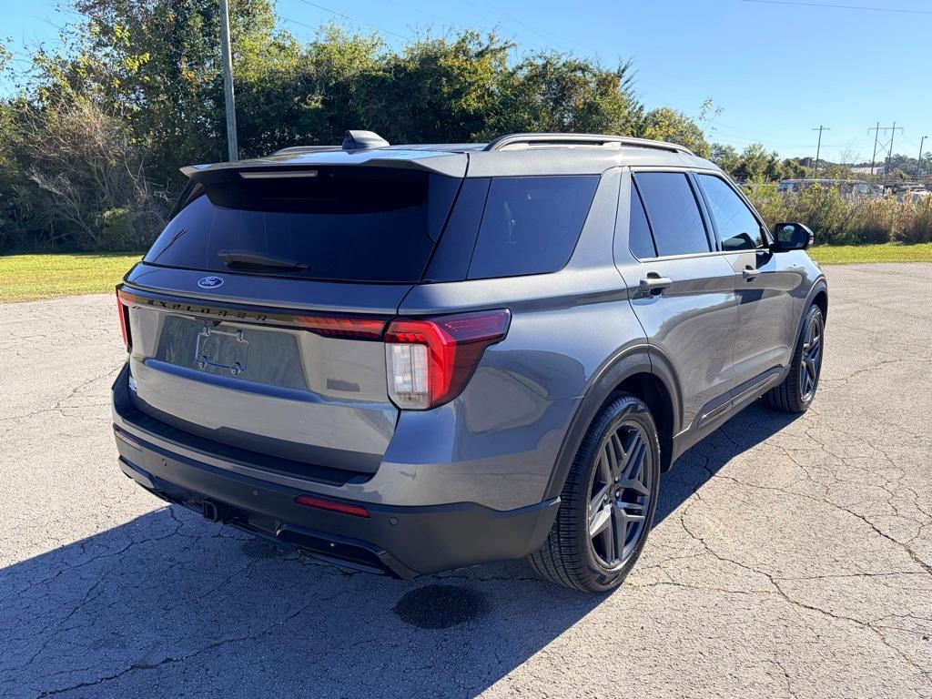 new 2025 Ford Explorer car, priced at $47,180