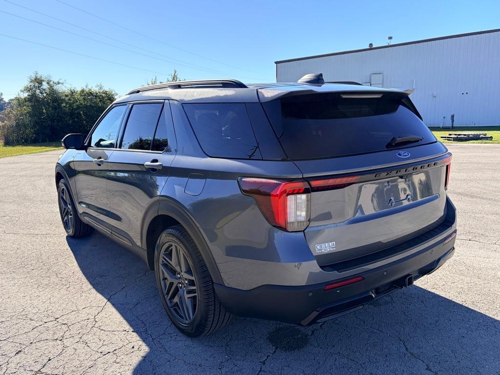 new 2025 Ford Explorer car, priced at $47,180