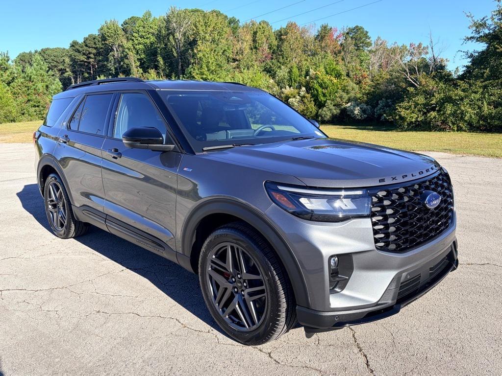 new 2025 Ford Explorer car, priced at $47,180