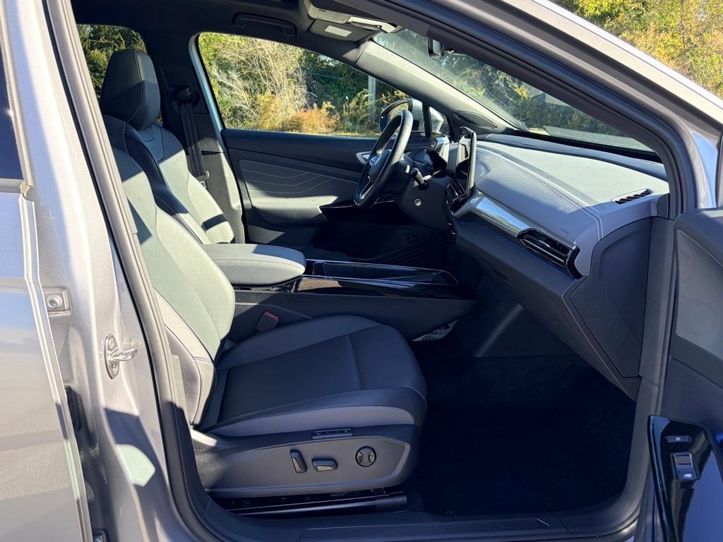 used 2023 Volkswagen ID.4 car, priced at $20,945