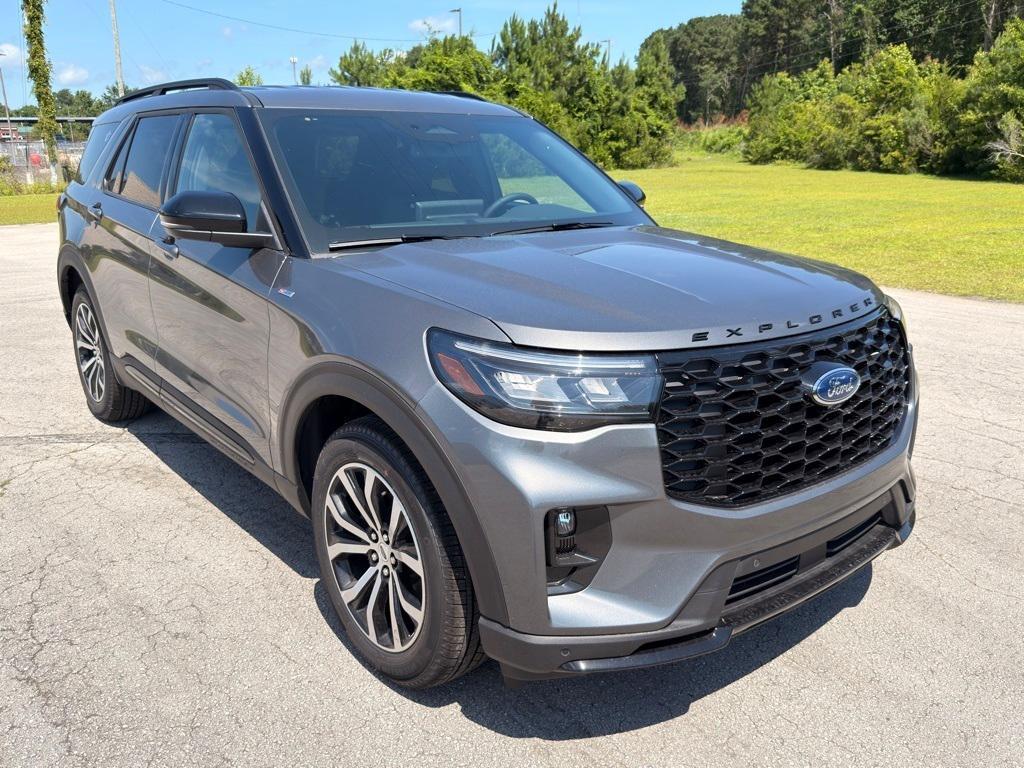 new 2025 Ford Explorer car, priced at $46,050