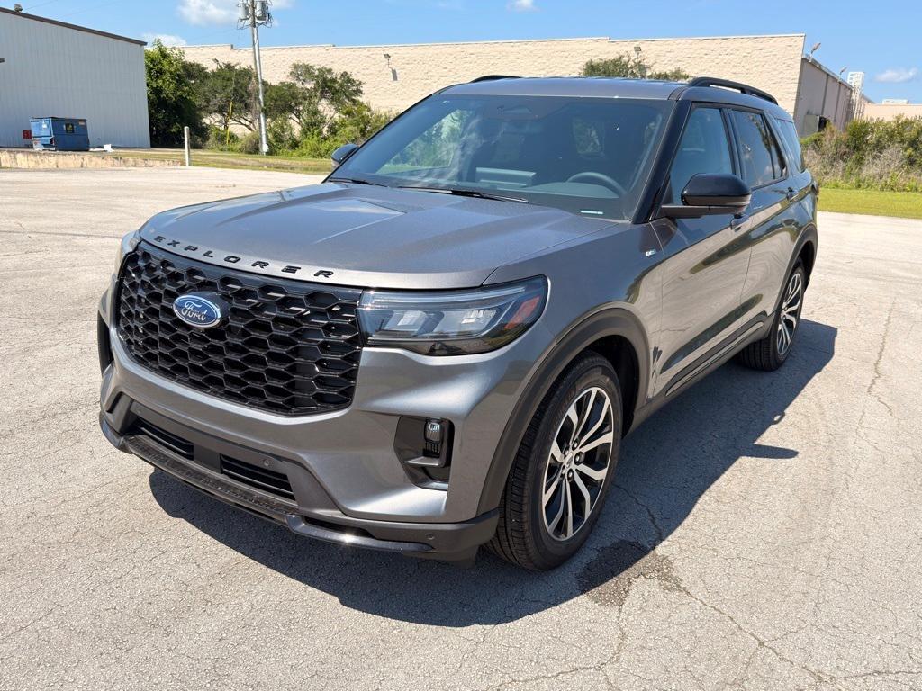 new 2025 Ford Explorer car, priced at $46,050