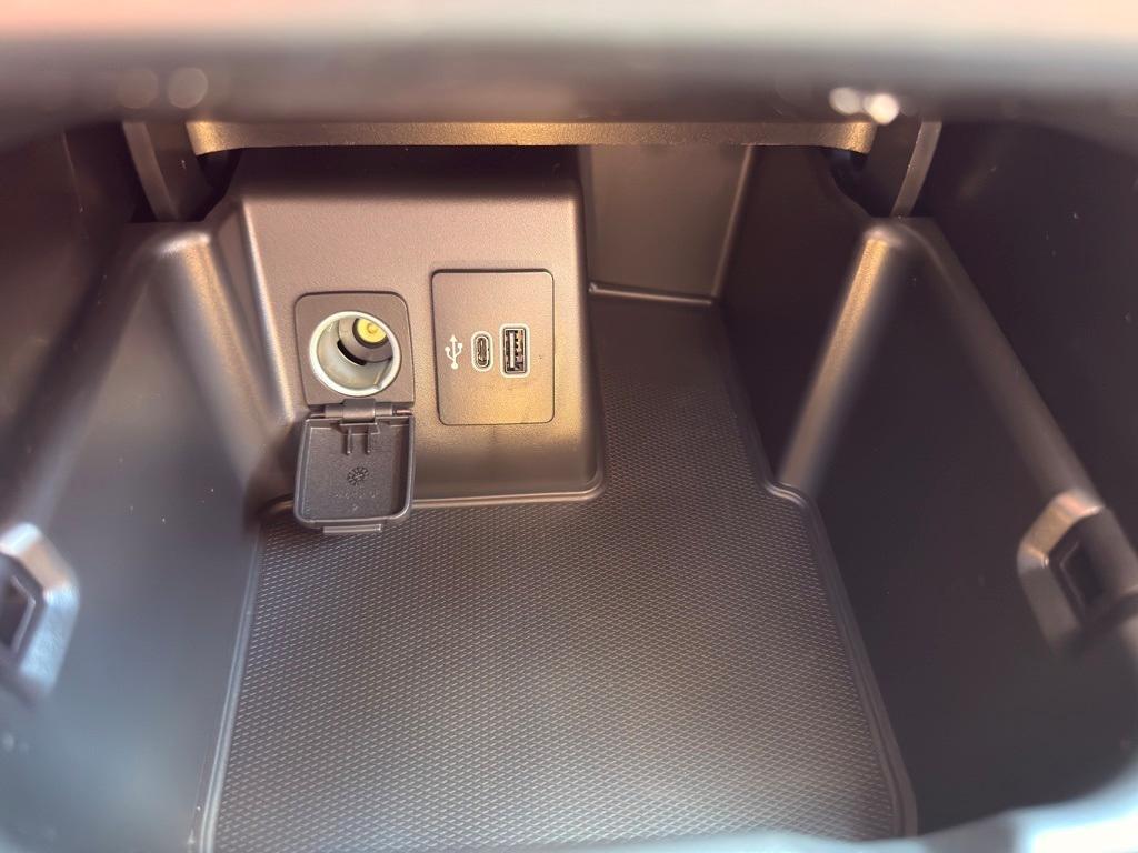 new 2025 Ford Explorer car, priced at $46,050
