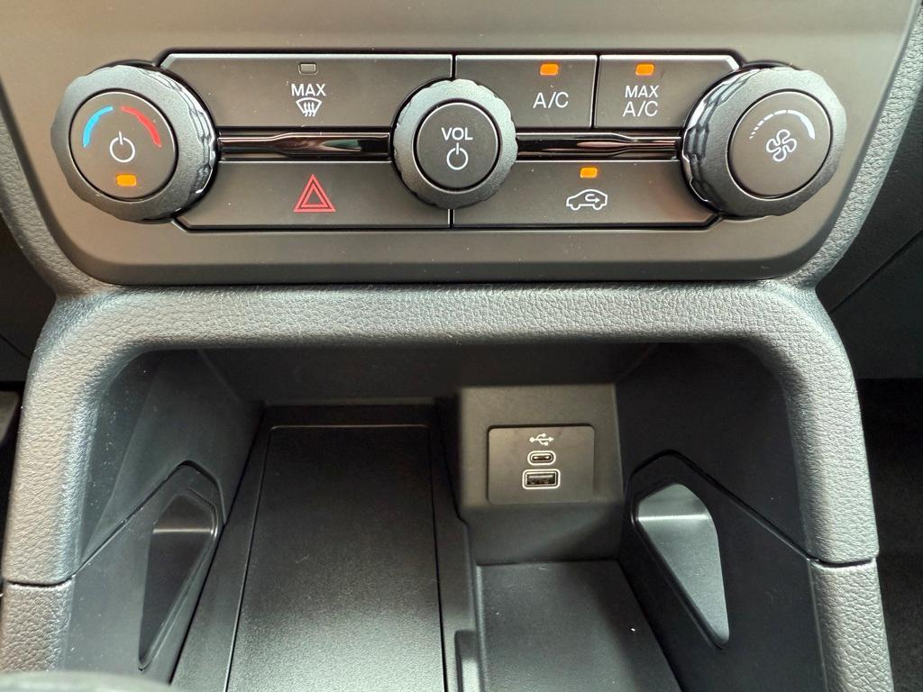 new 2025 Ford Ranger car, priced at $34,735