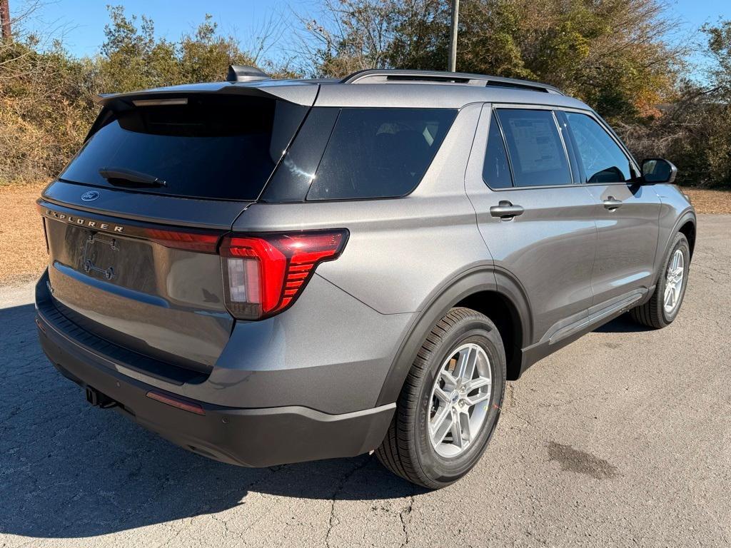 new 2025 Ford Explorer car, priced at $39,950