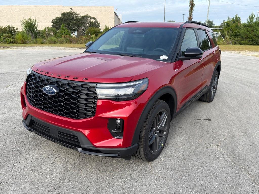 new 2025 Ford Explorer car, priced at $51,870