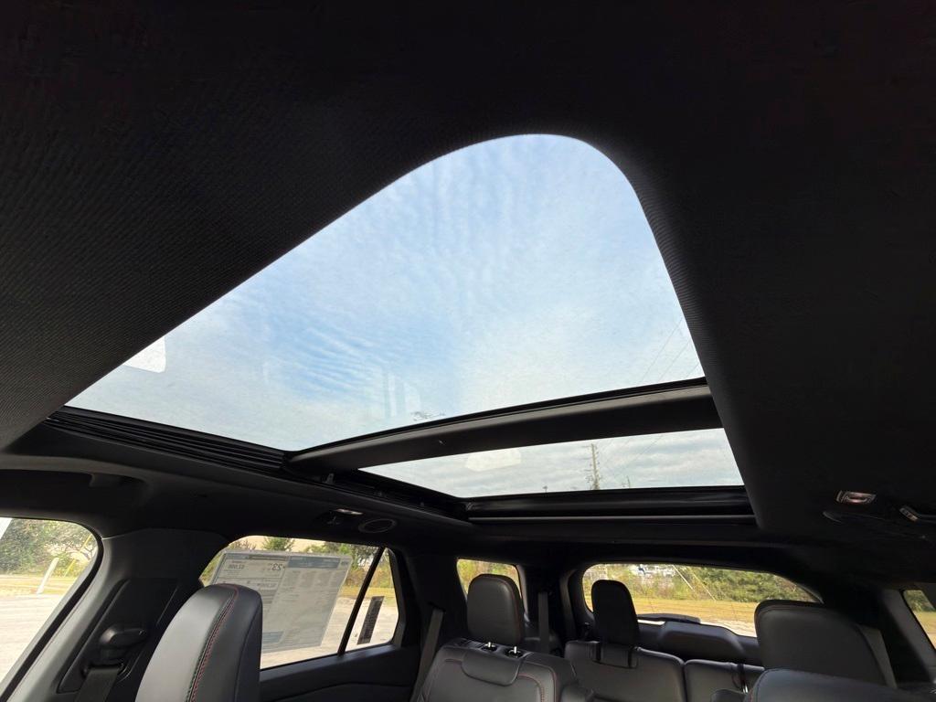 new 2025 Ford Explorer car, priced at $51,870