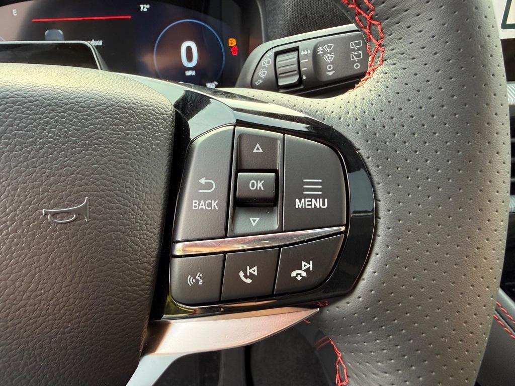 new 2025 Ford Explorer car, priced at $51,870