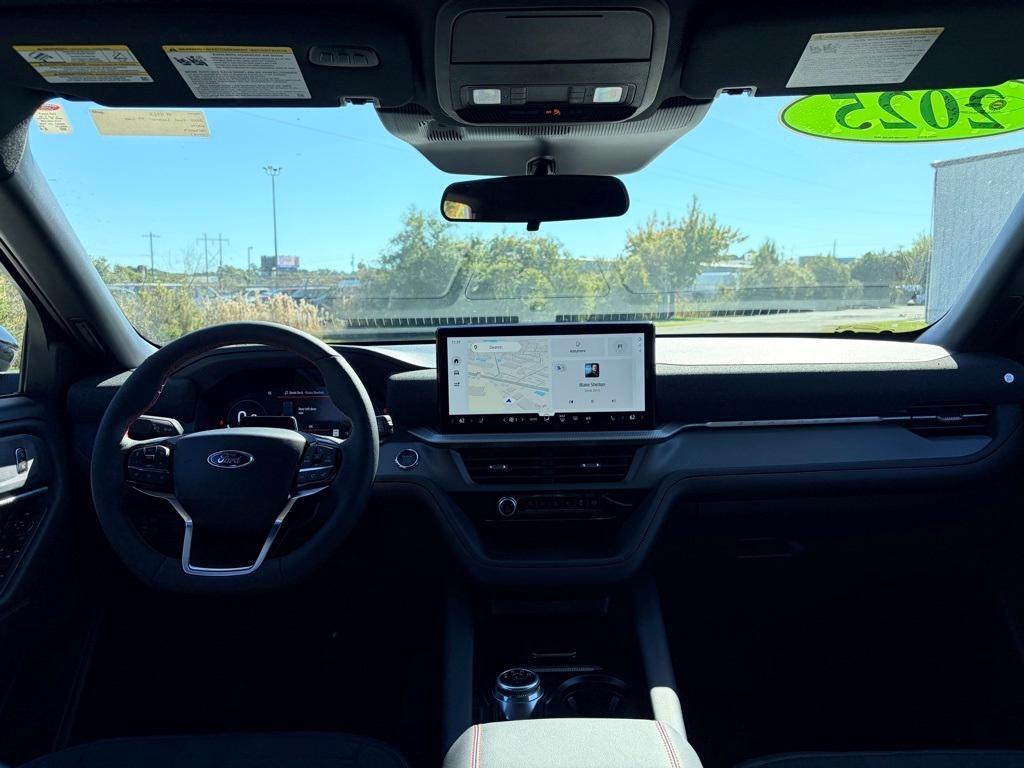new 2025 Ford Explorer car, priced at $46,465