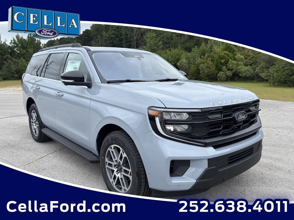 new 2025 Ford Expedition car, priced at $69,725