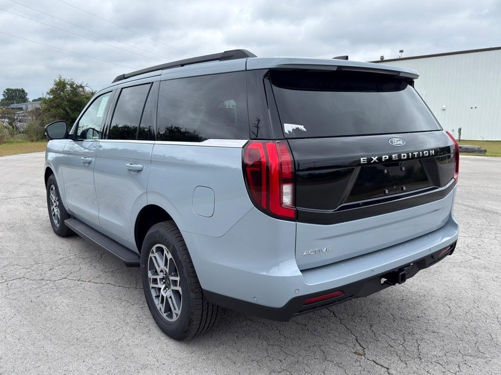 new 2025 Ford Expedition car, priced at $69,725