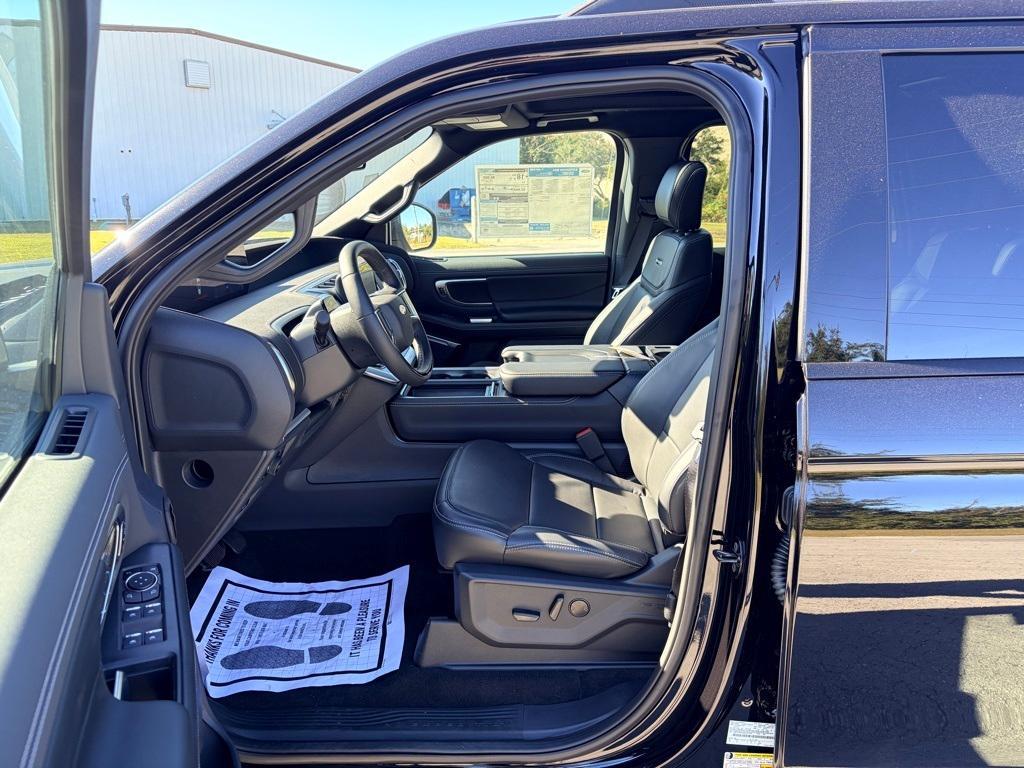 new 2025 Ford Expedition Max car, priced at $86,990