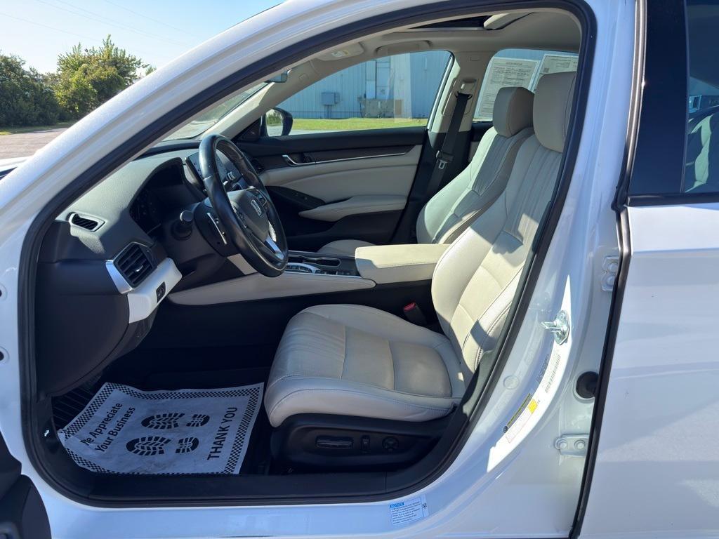 used 2021 Honda Accord Hybrid car, priced at $25,510