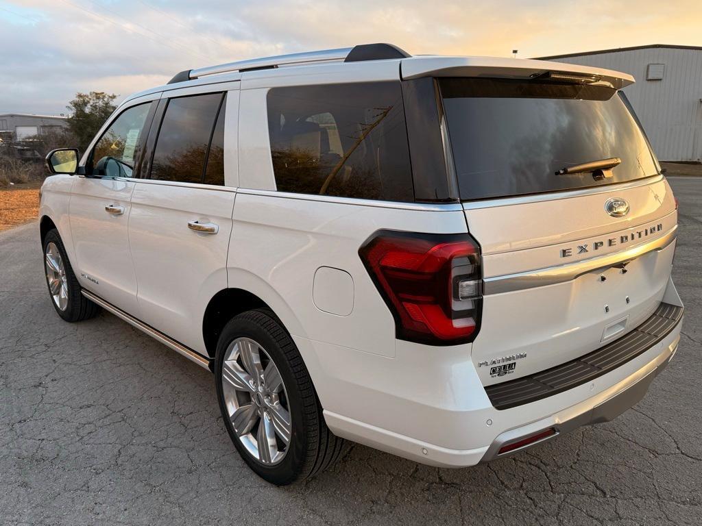 new 2024 Ford Expedition car, priced at $83,040