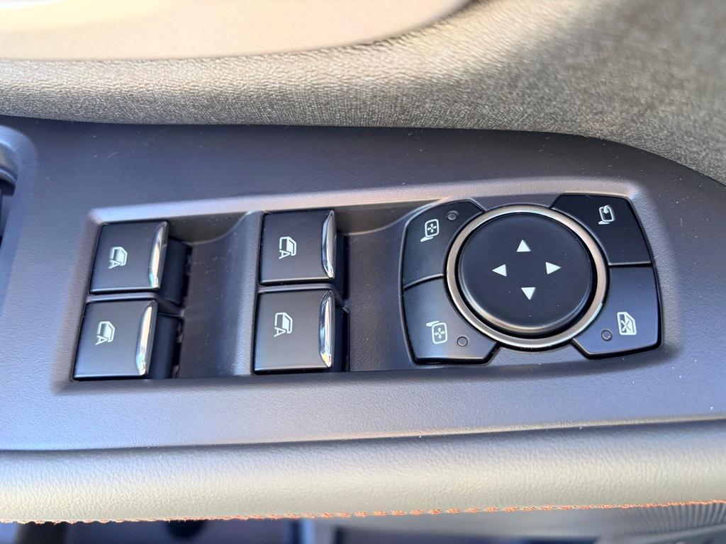 new 2025 Ford Expedition car, priced at $68,345