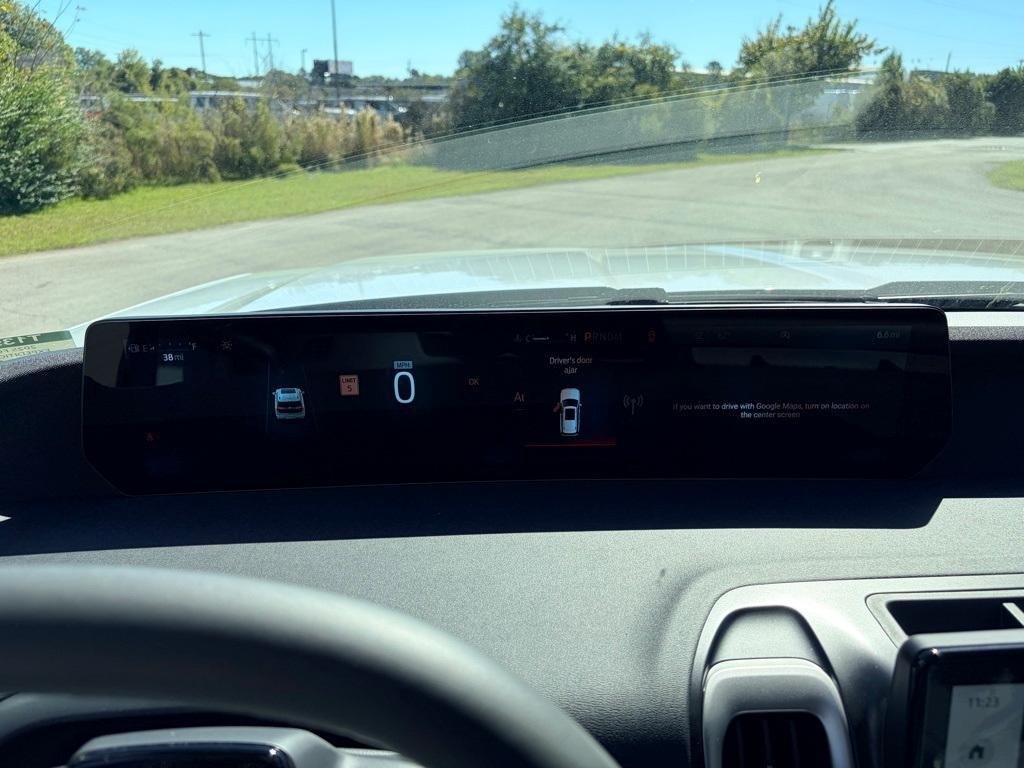 new 2025 Ford Expedition car, priced at $68,345