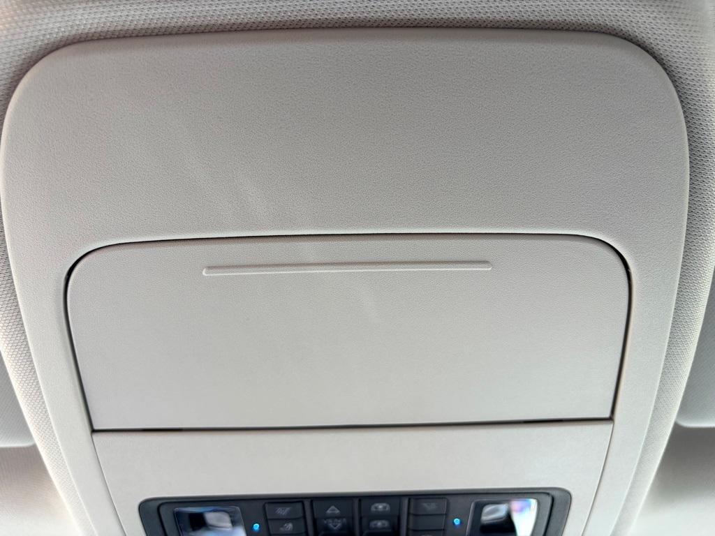 new 2025 Ford Expedition car, priced at $68,345