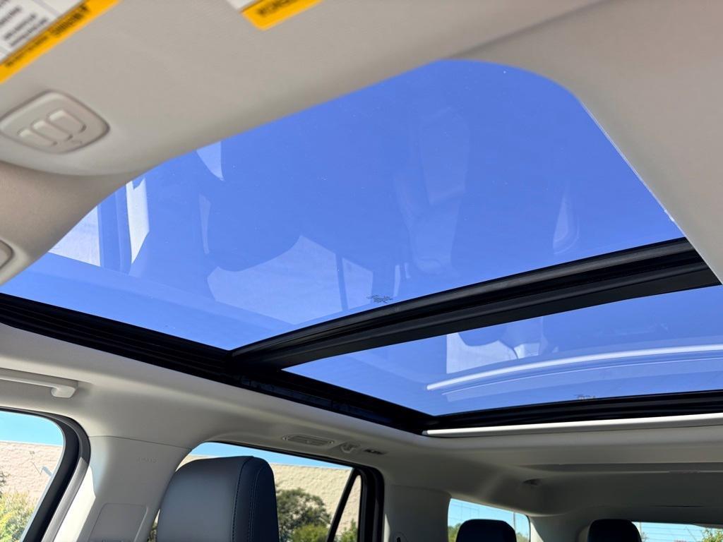 new 2025 Ford Expedition car, priced at $68,345