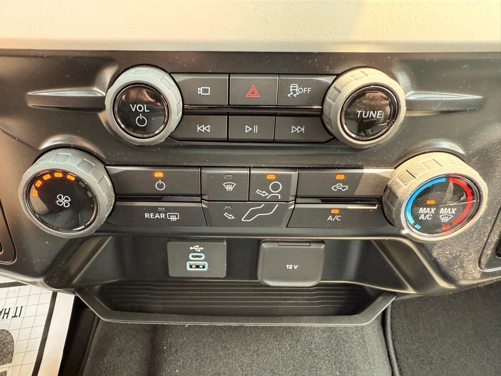 new 2025 Ford F-350 car, priced at $72,220