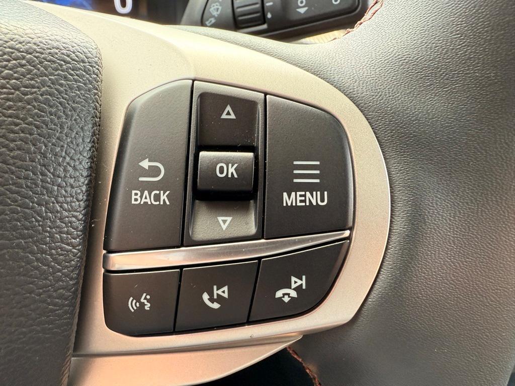 new 2025 Ford Explorer car, priced at $41,450