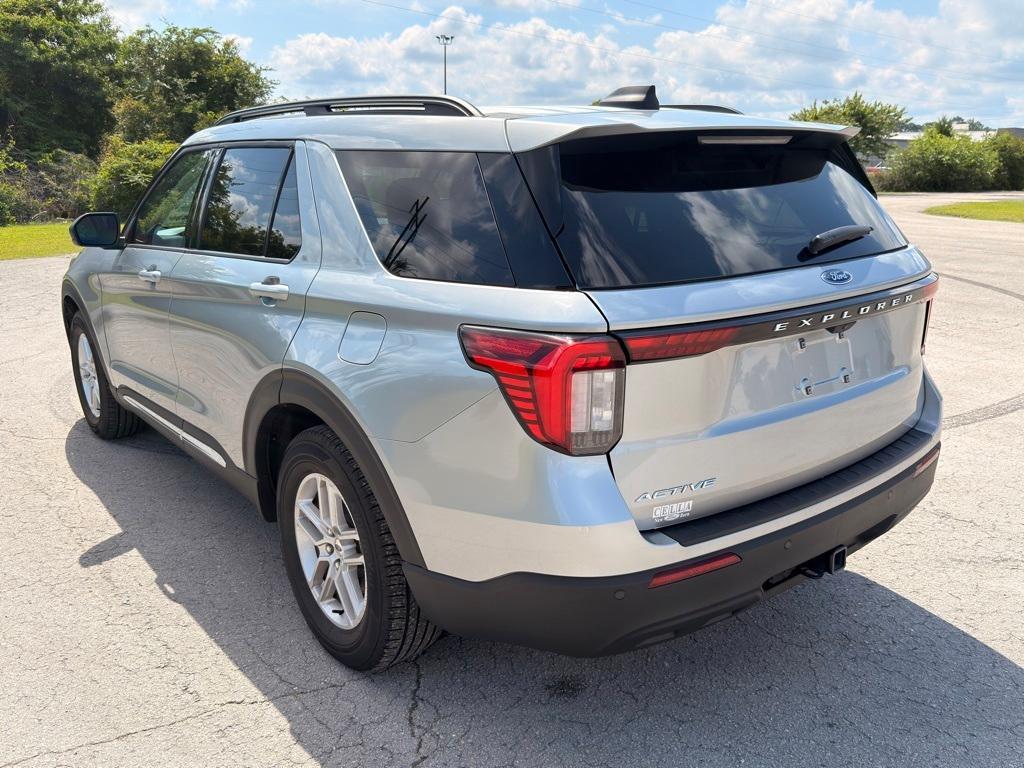 new 2025 Ford Explorer car, priced at $41,450