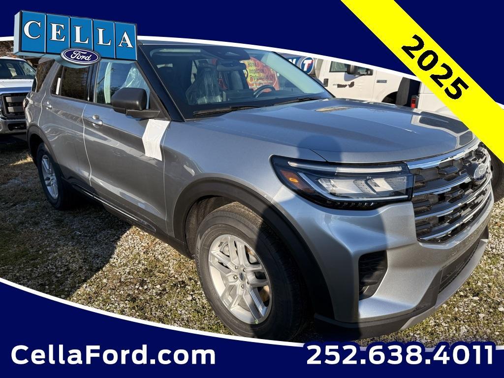 new 2025 Ford Explorer car, priced at $40,200