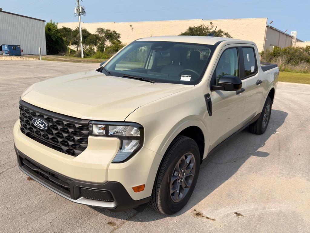 new 2025 Ford Maverick car, priced at $35,095