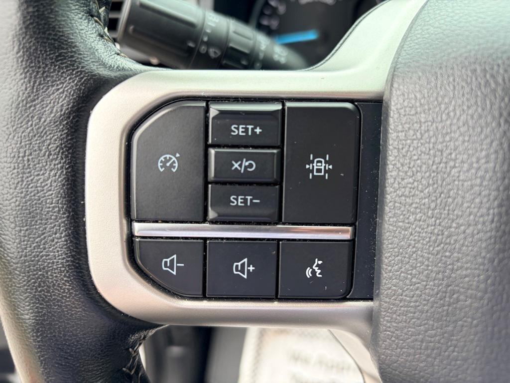 used 2024 Ford Expedition car, priced at $41,472