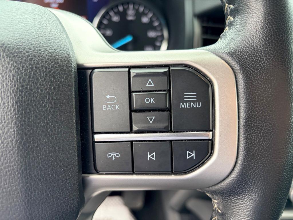 used 2024 Ford Expedition car, priced at $41,472