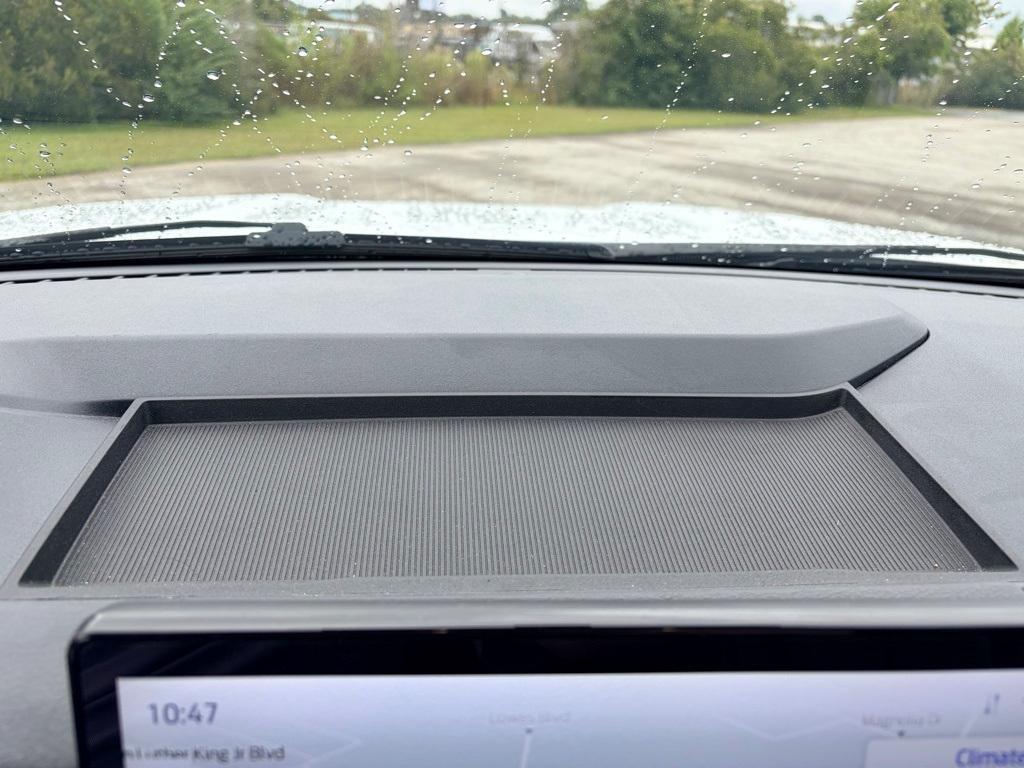 used 2024 Ford Expedition car, priced at $41,472