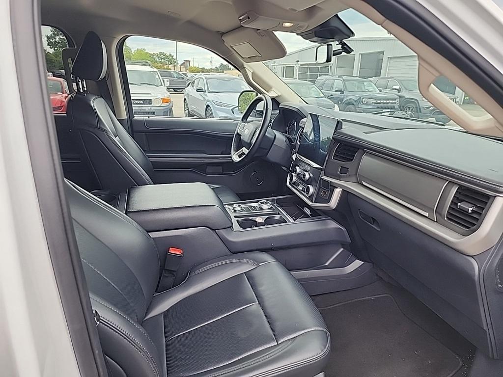 used 2024 Ford Expedition car, priced at $44,877
