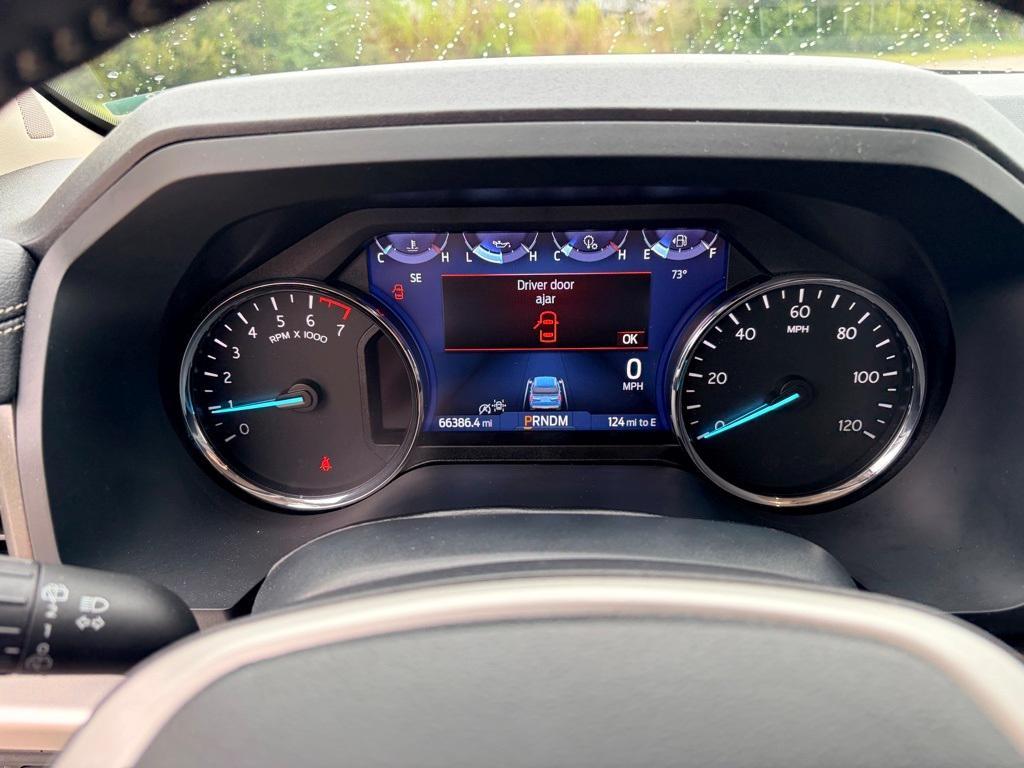 used 2024 Ford Expedition car, priced at $41,472