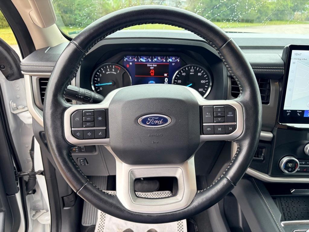 used 2024 Ford Expedition car, priced at $41,472