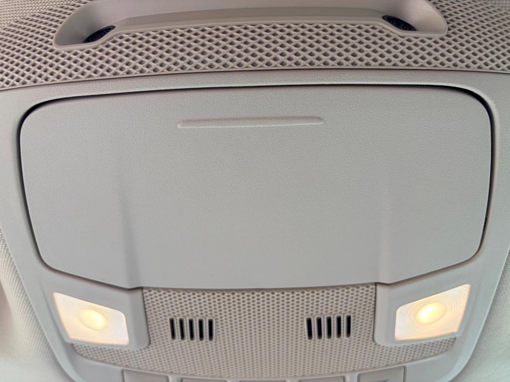 used 2024 Ford Expedition car, priced at $41,472