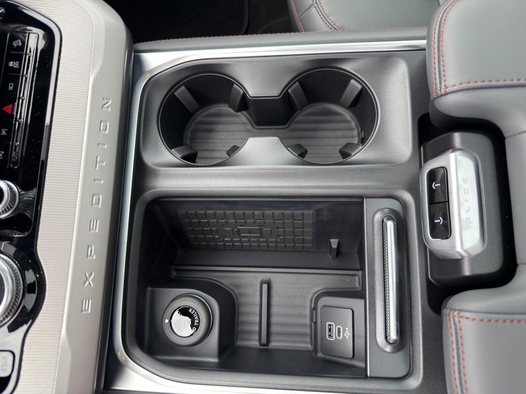 new 2025 Ford Expedition car, priced at $68,955