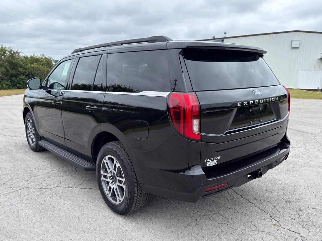 new 2025 Ford Expedition car, priced at $68,955