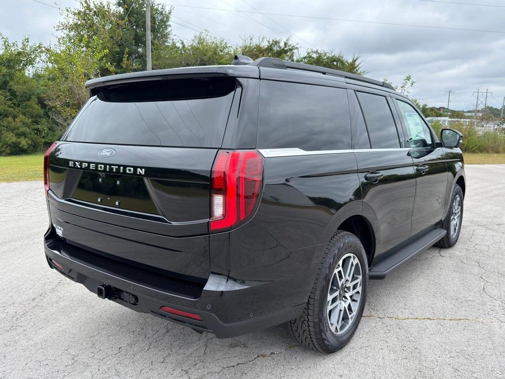 new 2025 Ford Expedition car, priced at $68,955