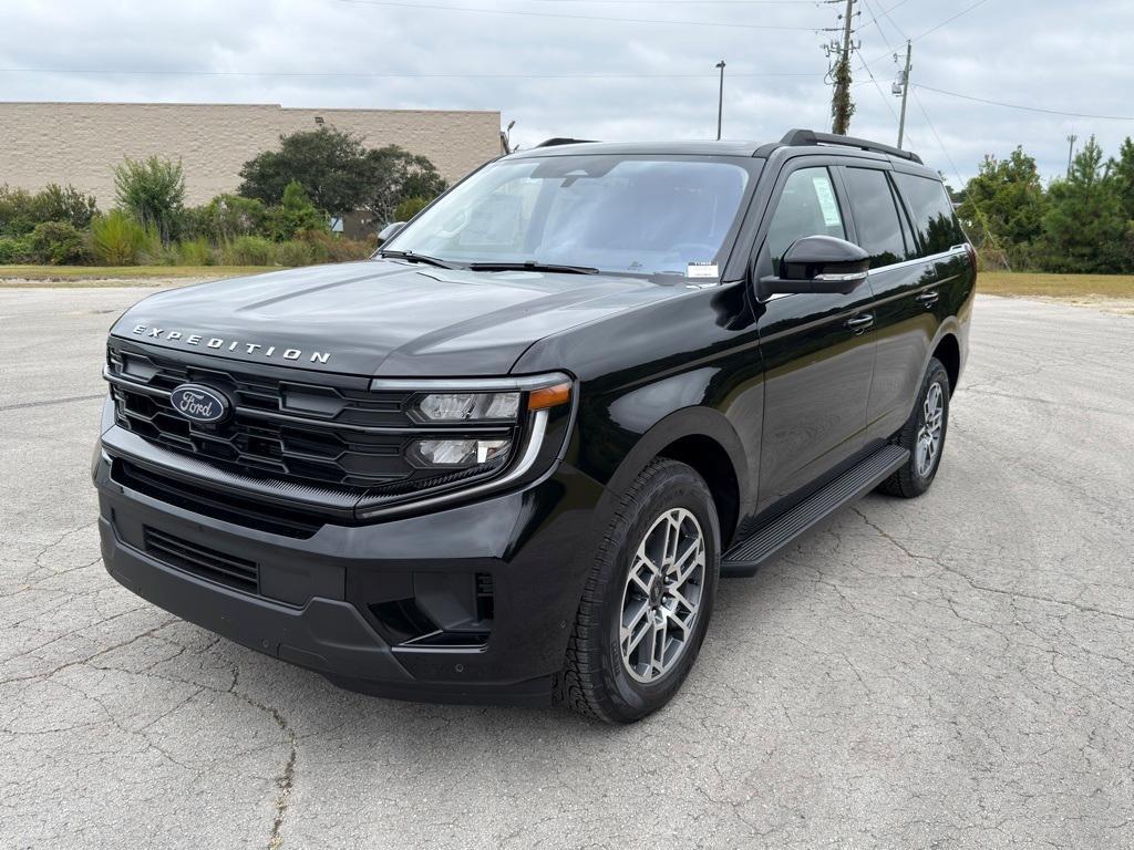 new 2025 Ford Expedition car, priced at $68,955