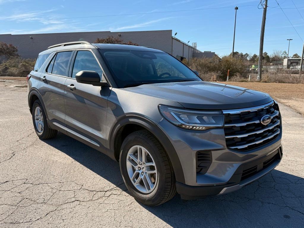 new 2025 Ford Explorer car, priced at $39,950