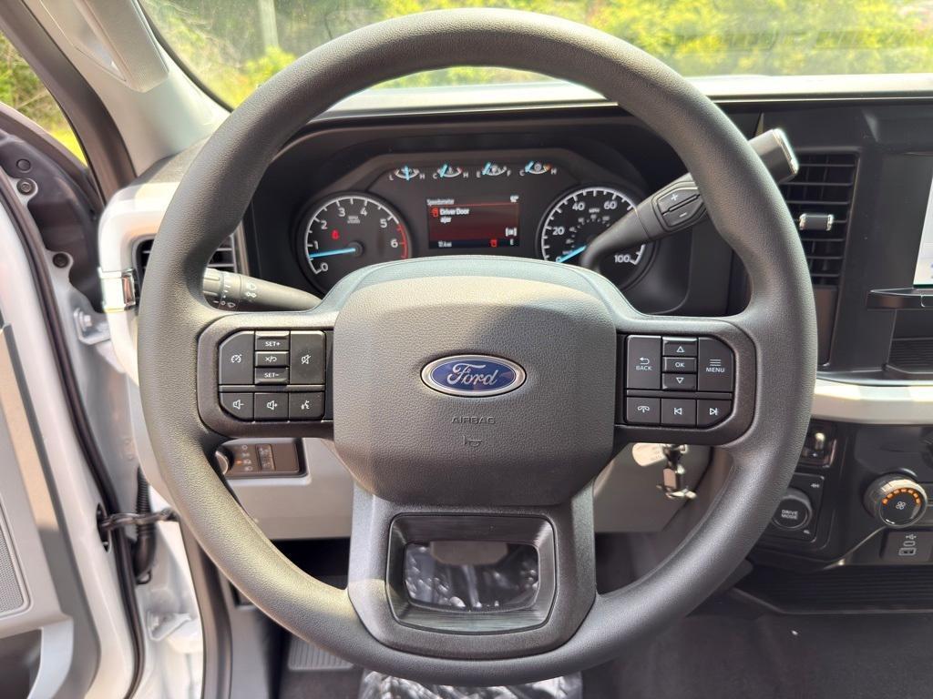new 2025 Ford F-250 car, priced at $62,115