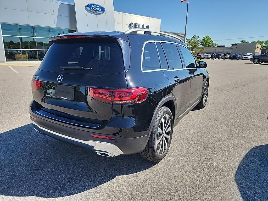 used 2020 Mercedes-Benz GLB 250 car, priced at $27,537