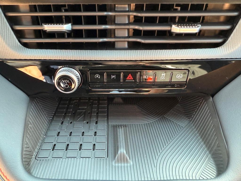 new 2025 Ford Explorer car, priced at $61,625