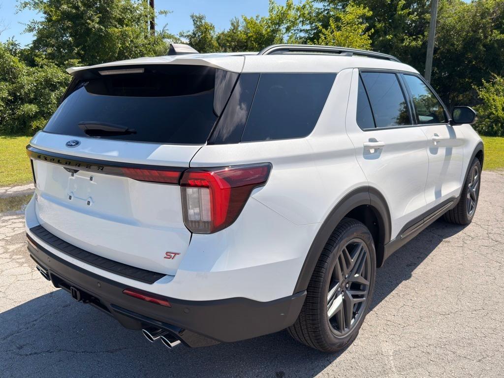 new 2025 Ford Explorer car, priced at $61,625