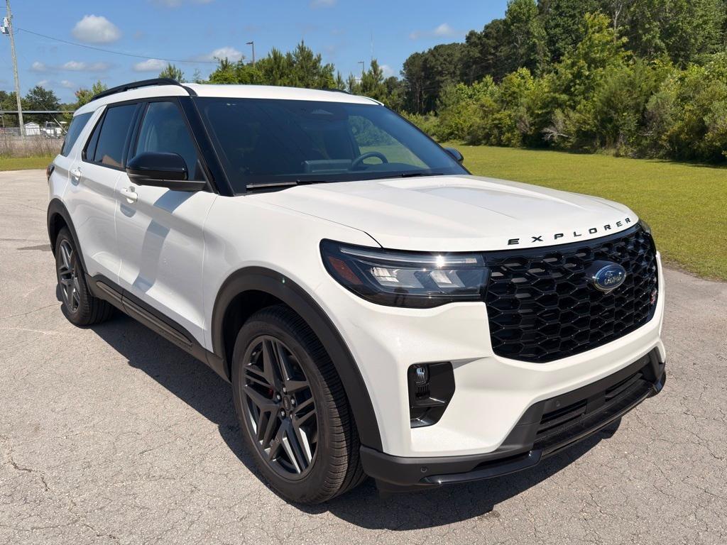 new 2025 Ford Explorer car, priced at $61,625