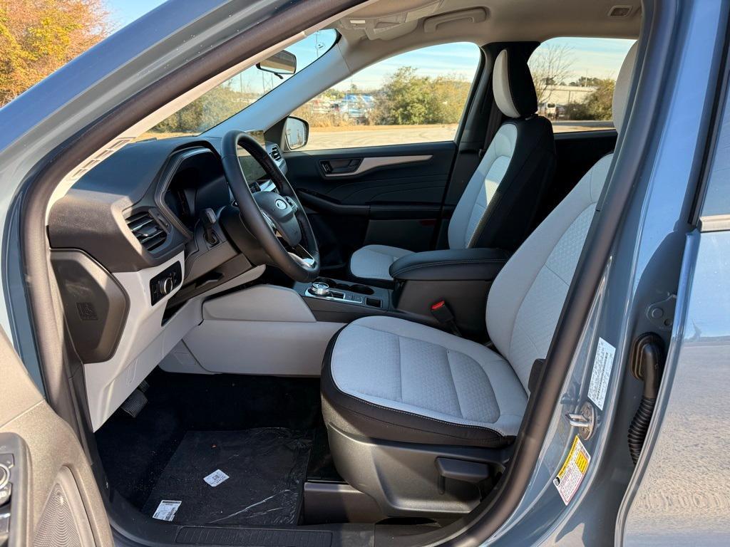 new 2025 Ford Escape car, priced at $31,475