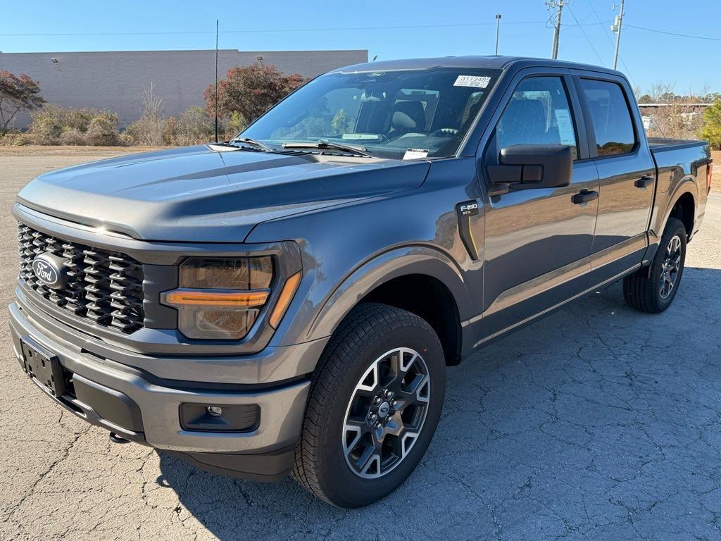 new 2024 Ford F-150 car, priced at $47,331