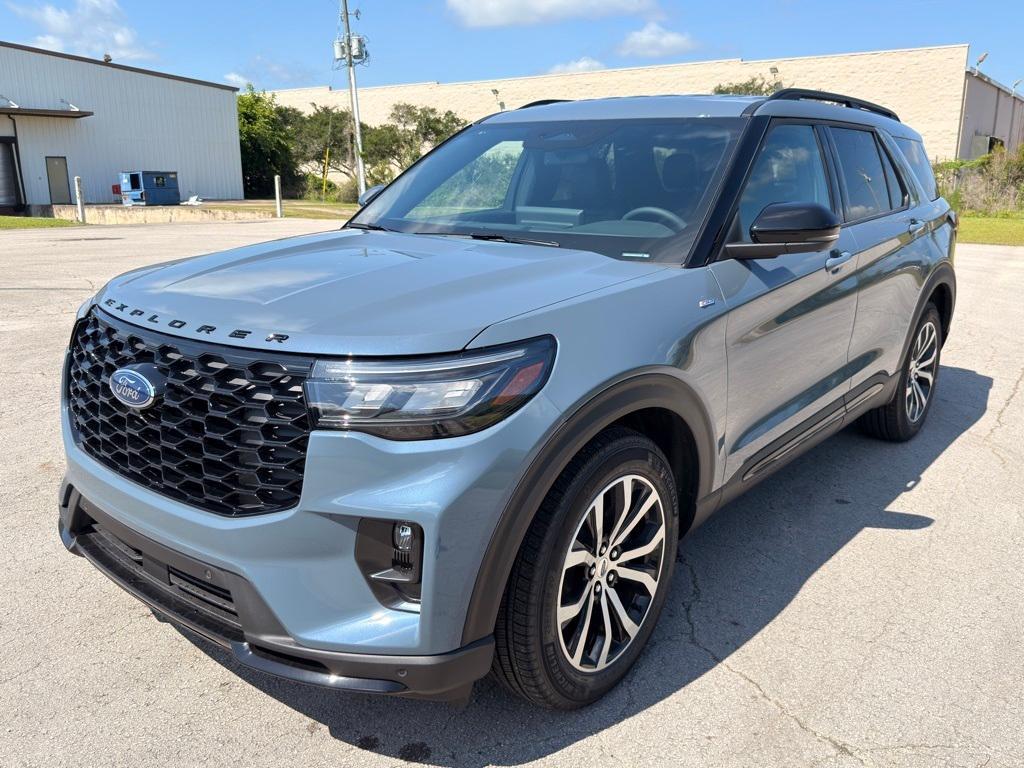 new 2025 Ford Explorer car, priced at $48,045