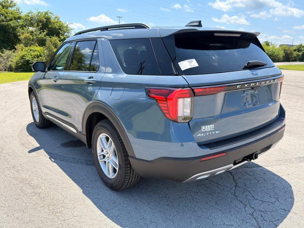 new 2025 Ford Explorer car, priced at $45,285
