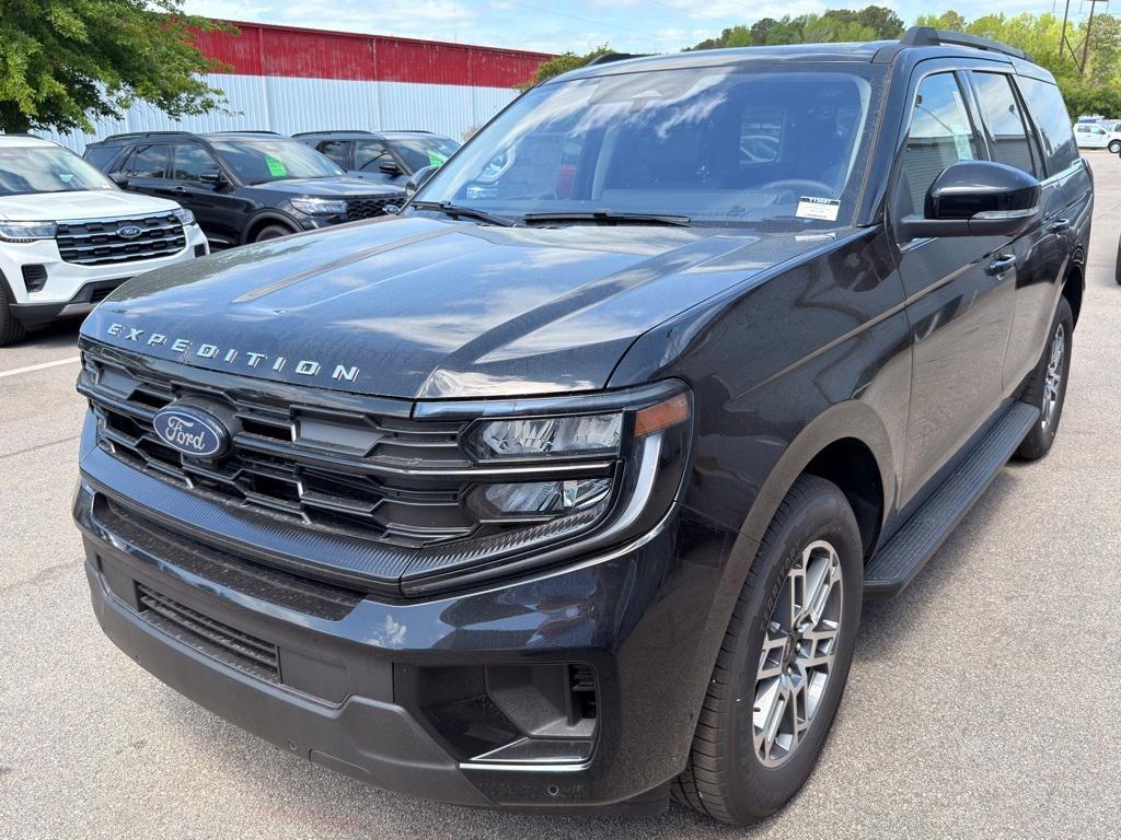new 2025 Ford Expedition car, priced at $68,210